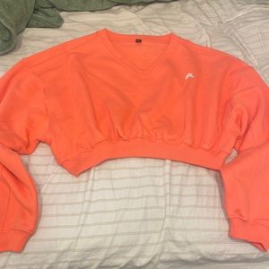 ALL DAY LIGHTWEIGHT OVERSIZED V-NECK SWEATSHIRT size medium